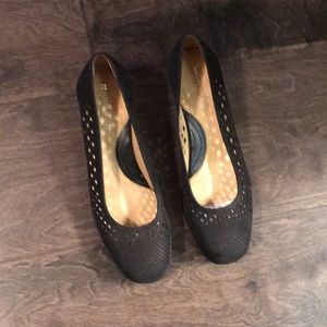 Naturalizer black wedge